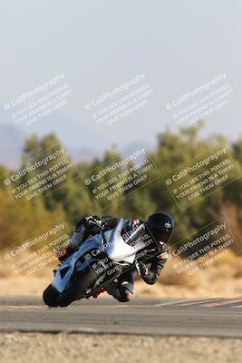 media/Jan-14-2024-SoCal Trackdays (Sun) [[2e55ec21a6]]/Turn 7 (140pm)/